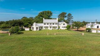 2228 Centerhill Road, Bellville, TX 77418