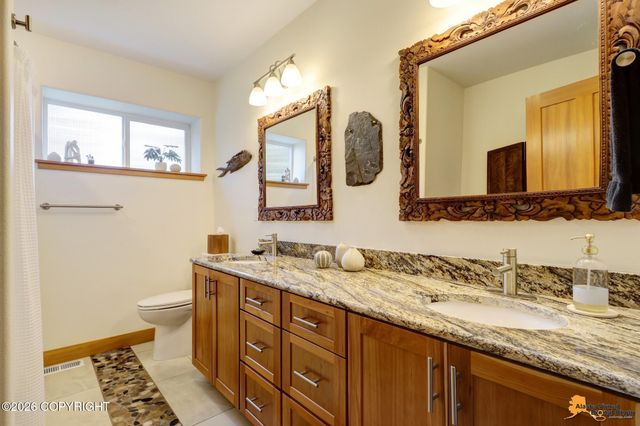 10650 Lone Tree Drive, Anchorage, AK 99507