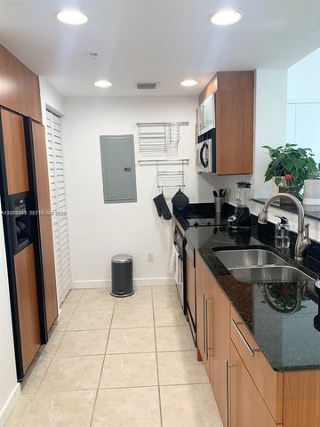 335 S Biscayne Blvd 1106, Miami, FL 33131