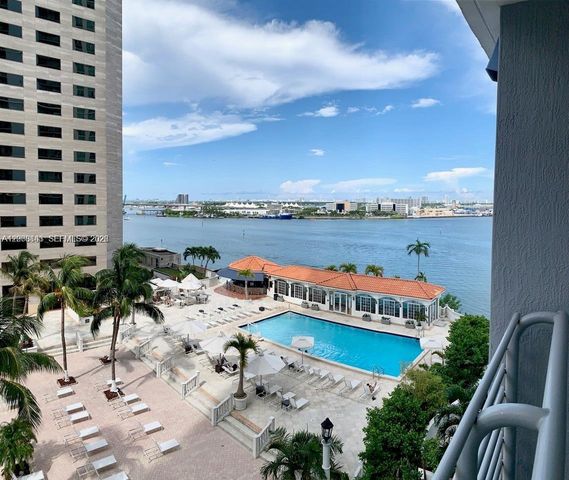 335 S Biscayne Blvd 1106, Miami, FL 33131