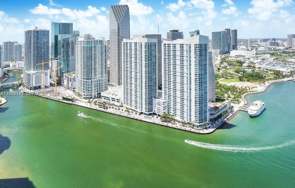 335 S Biscayne Blvd 1106, Miami, FL 33131