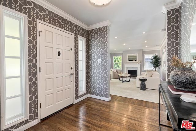 2037 Hillsboro Avenue, Los Angeles, CA 90034