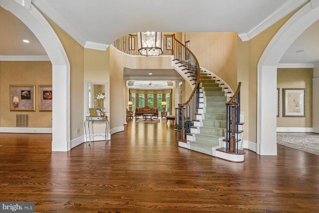 10420 RIVERWOOD DR, Potomac, MD 20854