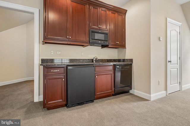 10420 RIVERWOOD DR, Potomac, MD 20854