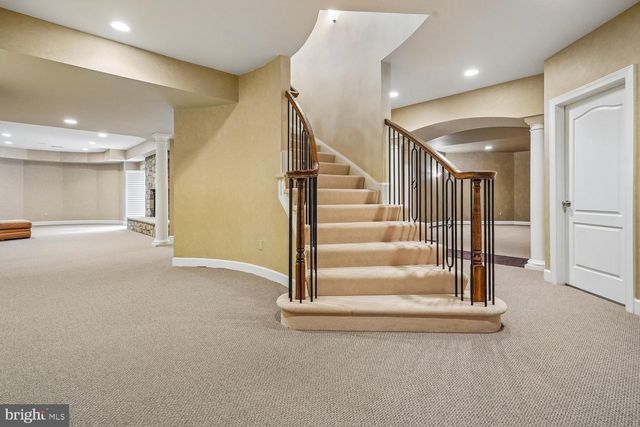 10420 RIVERWOOD DR, Potomac, MD 20854