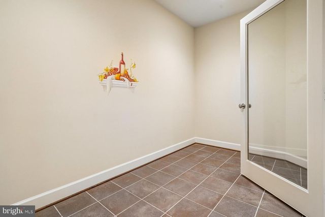 10420 RIVERWOOD DR, Potomac, MD 20854