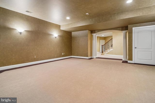 10420 RIVERWOOD DR, Potomac, MD 20854