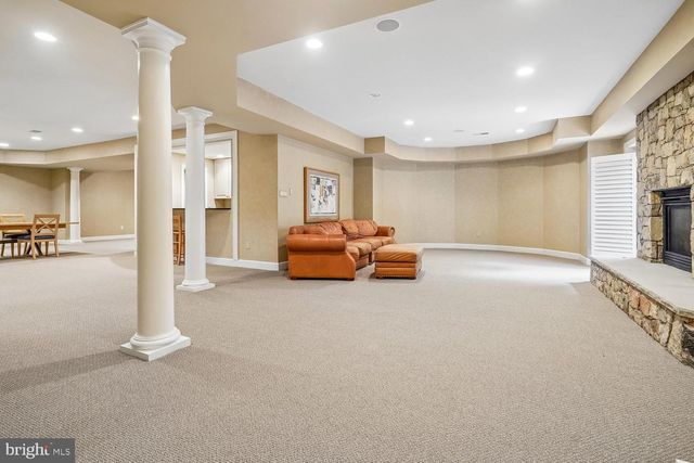 10420 RIVERWOOD DR, Potomac, MD 20854