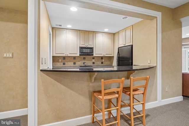 10420 RIVERWOOD DR, Potomac, MD 20854