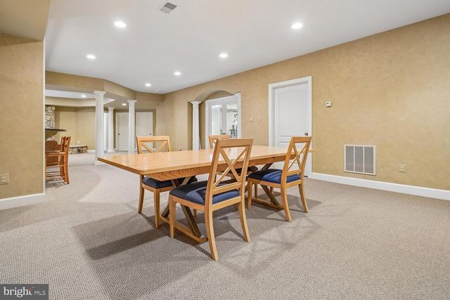 10420 RIVERWOOD DR, Potomac, MD 20854