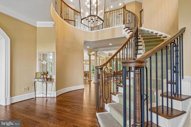 10420 RIVERWOOD DR, Potomac, MD 20854