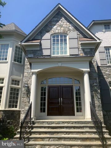 10420 RIVERWOOD DR, Potomac, MD 20854