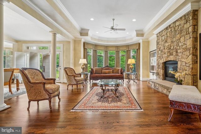 10420 RIVERWOOD DR, Potomac, MD 20854