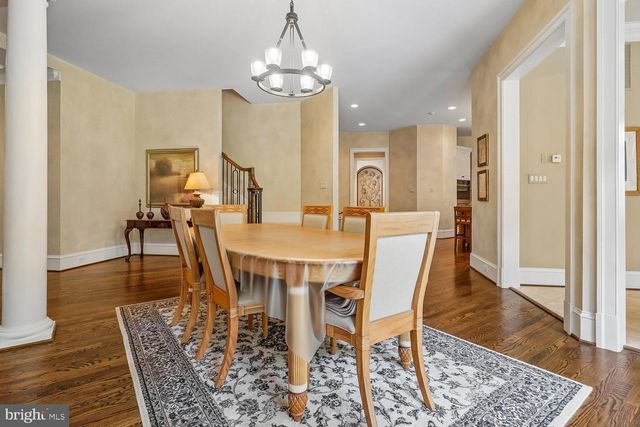 10420 RIVERWOOD DR, Potomac, MD 20854