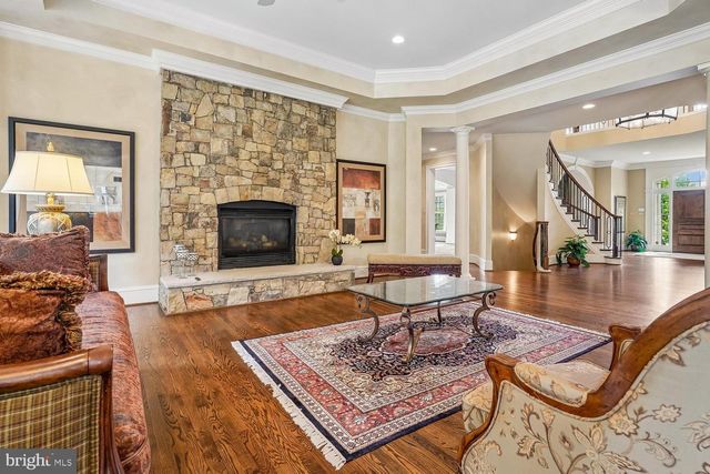 10420 RIVERWOOD DR, Potomac, MD 20854