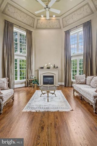 10420 RIVERWOOD DR, Potomac, MD 20854