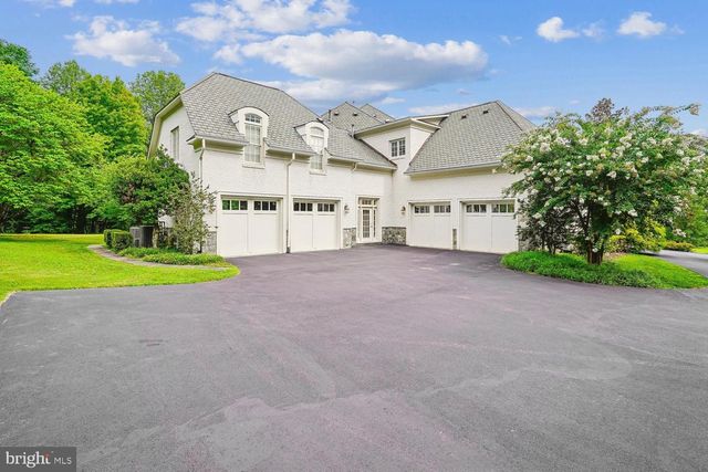 10420 RIVERWOOD DR, Potomac, MD 20854