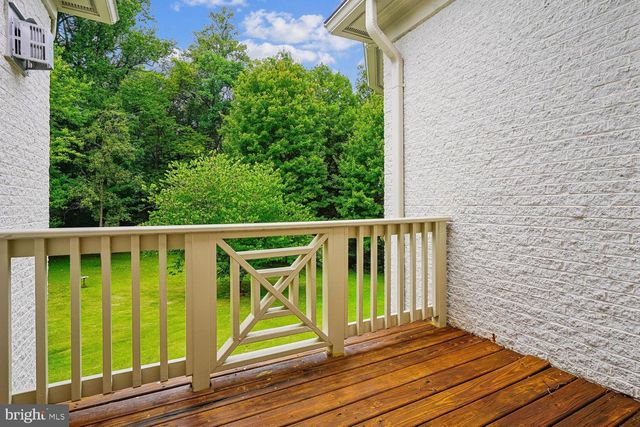 10420 RIVERWOOD DR, Potomac, MD 20854