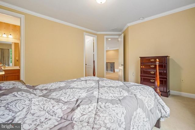 10420 RIVERWOOD DR, Potomac, MD 20854