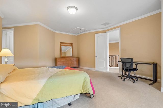 10420 RIVERWOOD DR, Potomac, MD 20854