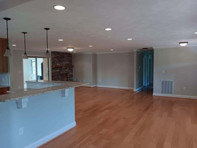 232 Jackson DR, Daleville, VA 24083