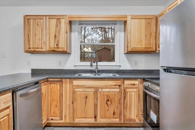 254 Pinewood LN, Bassett, VA 24055