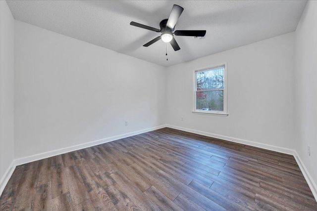 254 Pinewood LN, Bassett, VA 24055