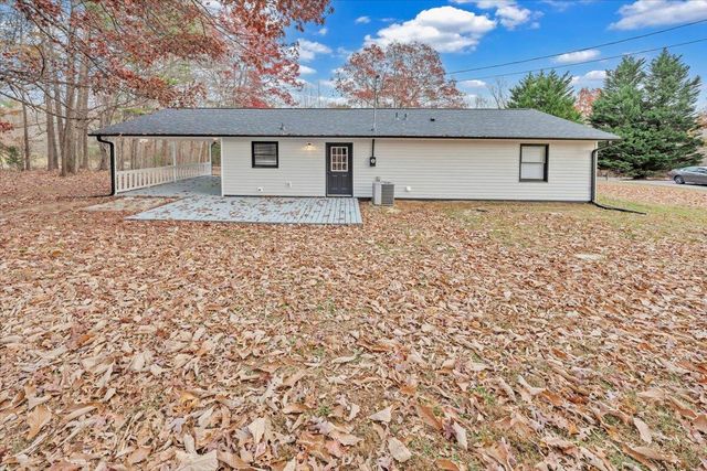 254 Pinewood LN, Bassett, VA 24055