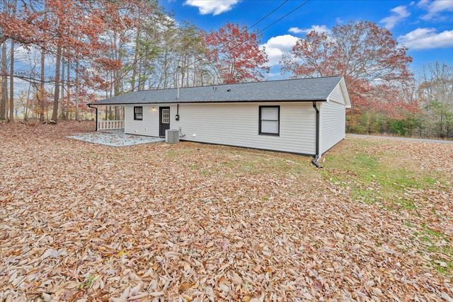254 Pinewood LN, Bassett, VA 24055