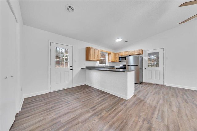 254 Pinewood LN, Bassett, VA 24055