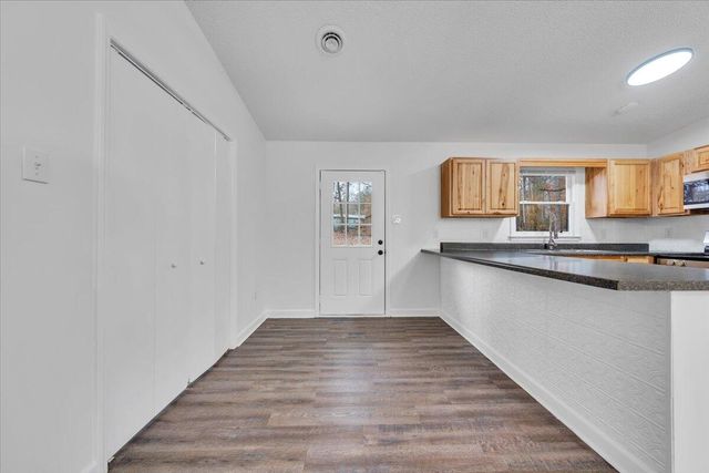 254 Pinewood LN, Bassett, VA 24055