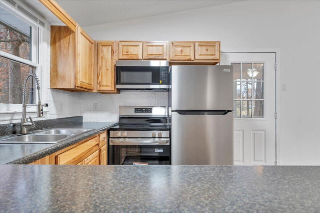 254 Pinewood LN, Bassett, VA 24055