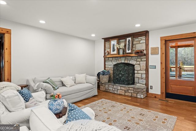 109 Briarwood Drive, Carrollton, GA 30117