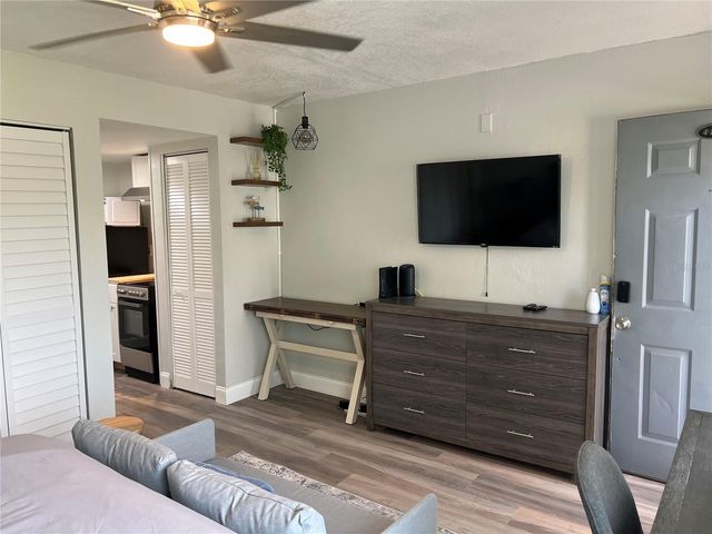 4141 DOLPHIN DRIVE 4141, Tampa, FL 33617