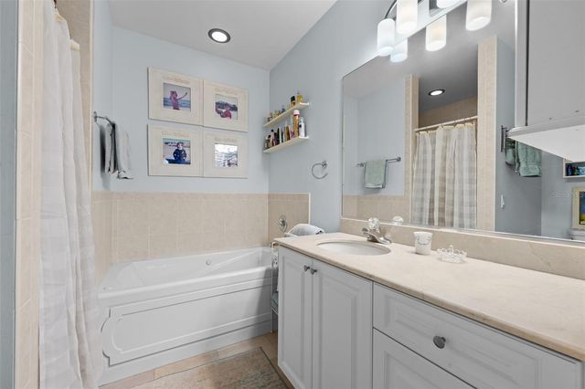 3217 W BAY AVENUE, Tampa, FL 33611