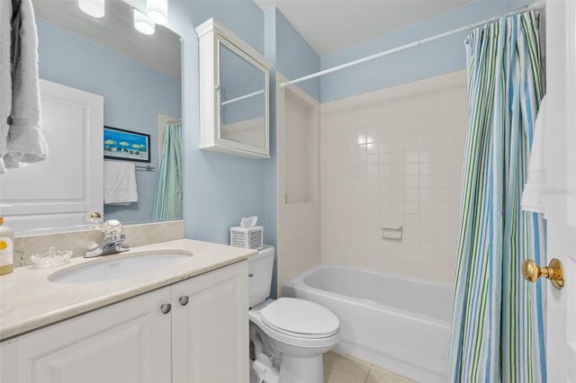 3217 W BAY AVENUE, Tampa, FL 33611