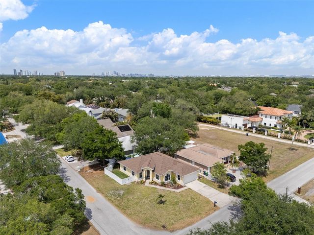 3217 W BAY AVENUE, Tampa, FL 33611