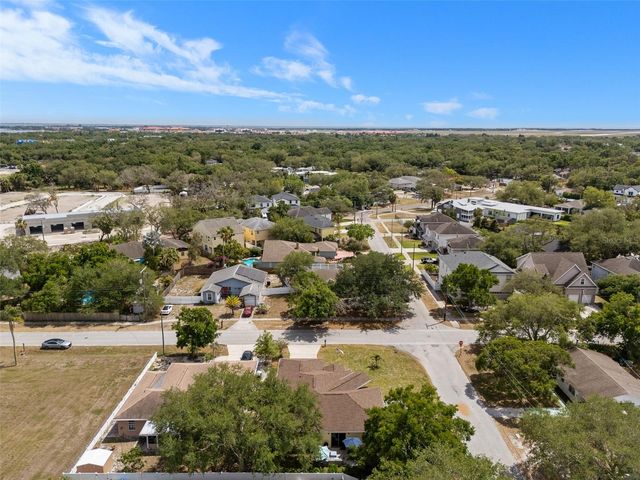 3217 W BAY AVENUE, Tampa, FL 33611