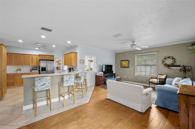 3217 W BAY AVENUE, Tampa, FL 33611