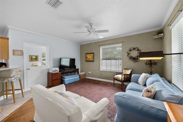 3217 W BAY AVENUE, Tampa, FL 33611