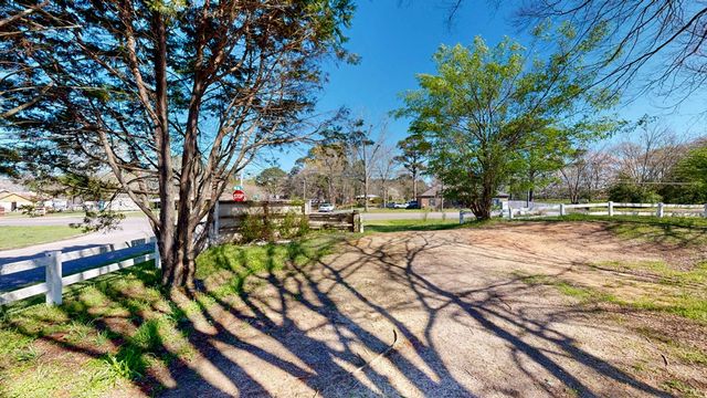 101 Covey Circle, Dothan, AL 36305
