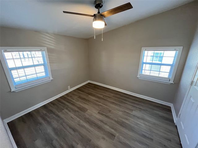 607 E Miller Road, Garland, TX 75041