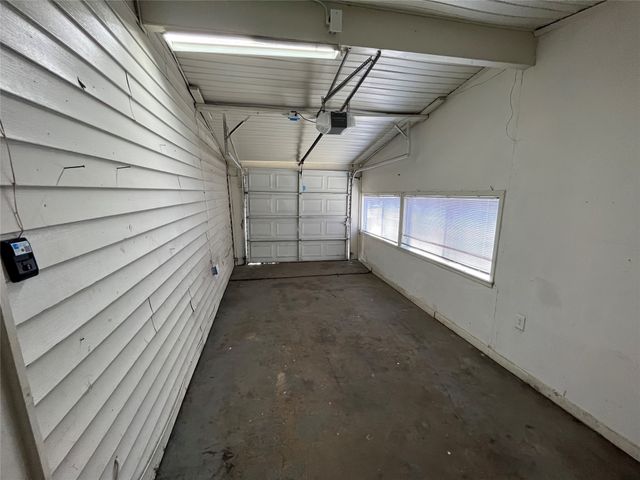 607 E Miller Road, Garland, TX 75041