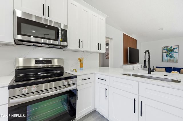 1601 TWIN OAK Drive W, Middleburg, FL 32068