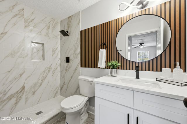 1601 TWIN OAK Drive W, Middleburg, FL 32068