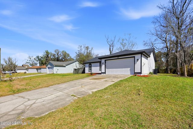 1601 TWIN OAK Drive W, Middleburg, FL 32068