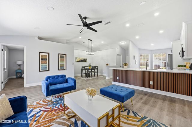 1601 TWIN OAK Drive W, Middleburg, FL 32068