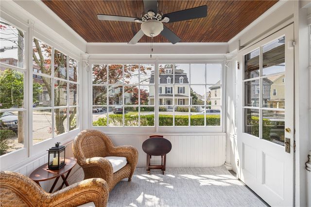 26 Narragansett Avenue, Newport, RI 02840