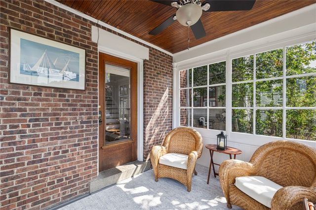 26 Narragansett Avenue, Newport, RI 02840