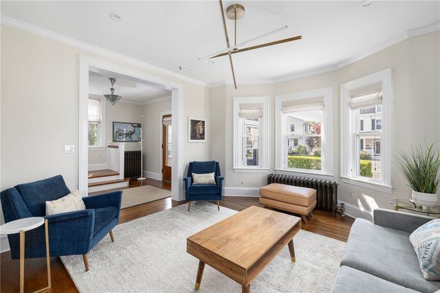 26 Narragansett Avenue, Newport, RI 02840